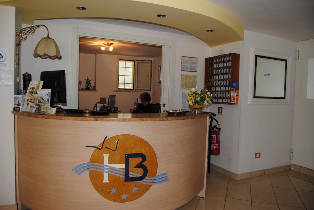 Hotel Bamar ピナレッラ エクステリア 写真
