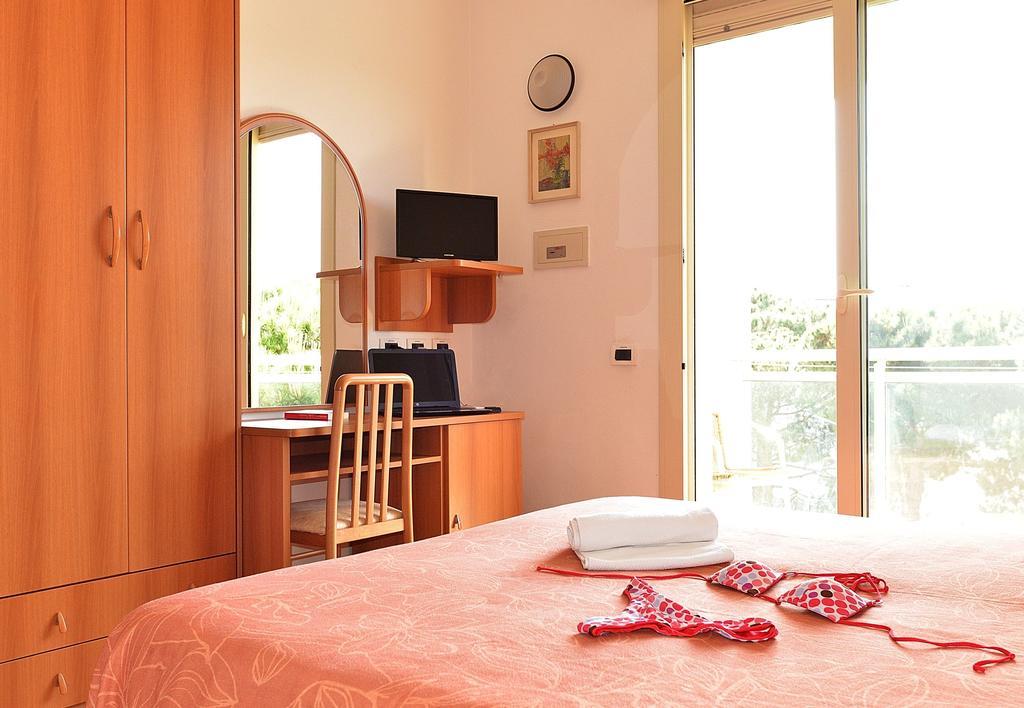 Hotel Bamar ピナレッラ エクステリア 写真