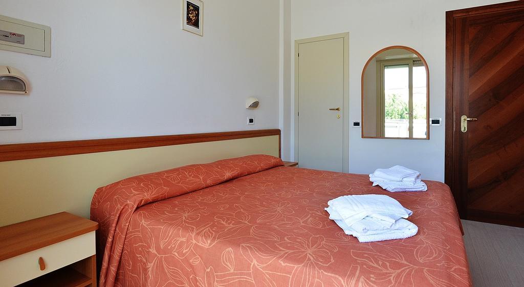 Hotel Bamar ピナレッラ エクステリア 写真