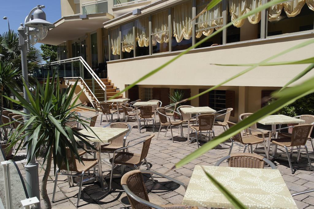 Hotel Bamar ピナレッラ エクステリア 写真